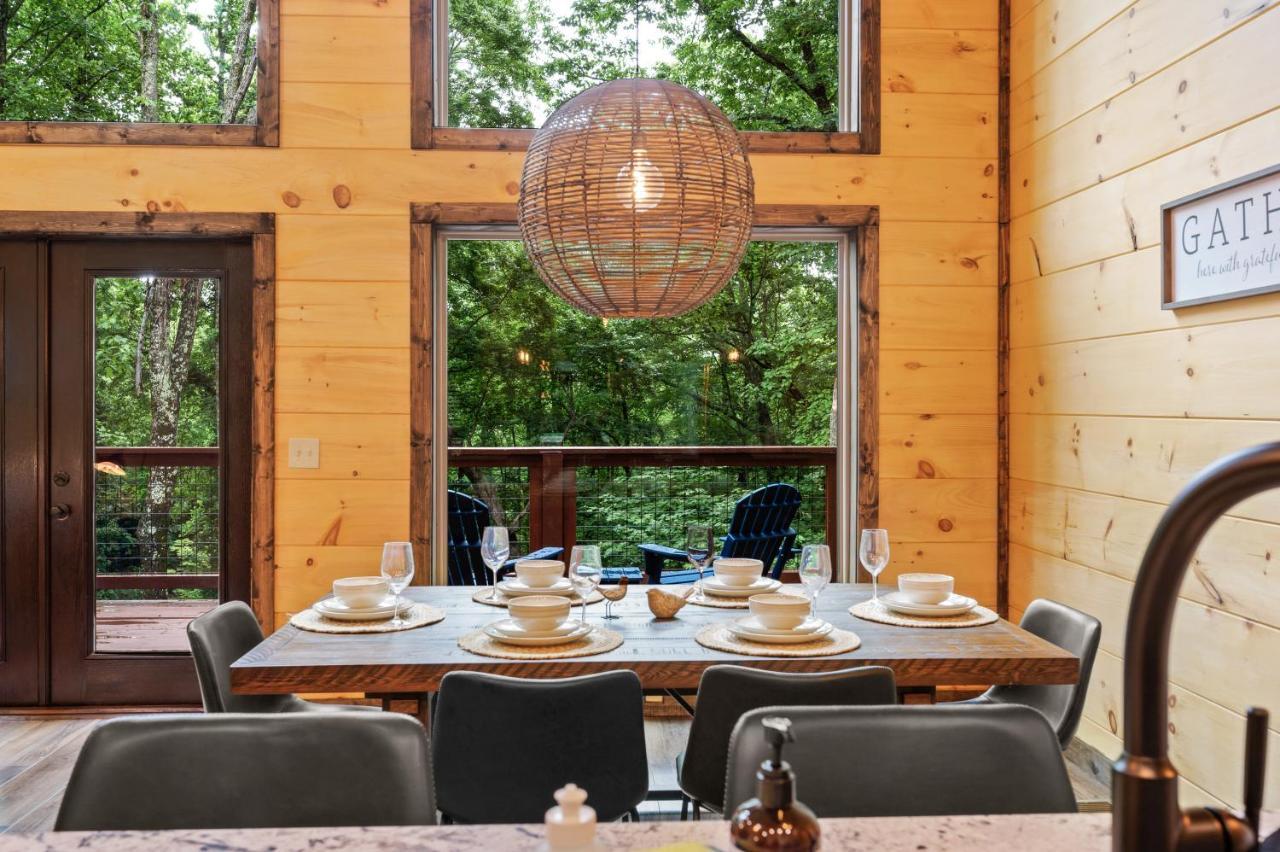 New Cozy Mountain Cabin Hot Tub Near Downtown Gatlinburg Extérieur photo