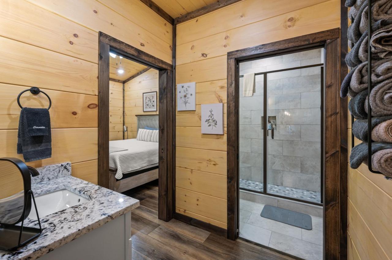 New Cozy Mountain Cabin Hot Tub Near Downtown Gatlinburg Extérieur photo