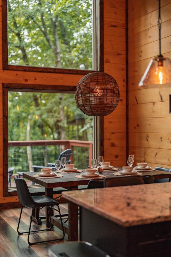 New Cozy Mountain Cabin Hot Tub Near Downtown Gatlinburg Extérieur photo