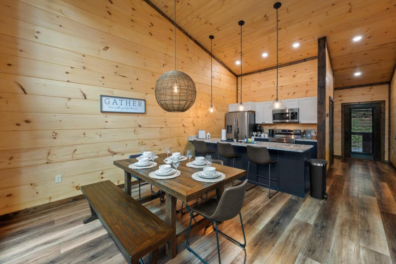 New Cozy Mountain Cabin Hot Tub Near Downtown Gatlinburg Extérieur photo