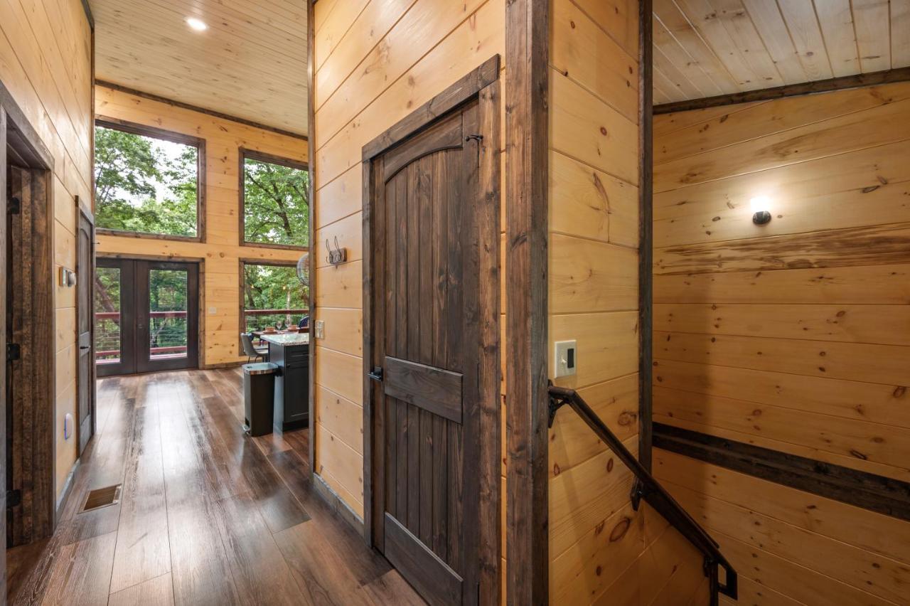 New Cozy Mountain Cabin Hot Tub Near Downtown Gatlinburg Extérieur photo