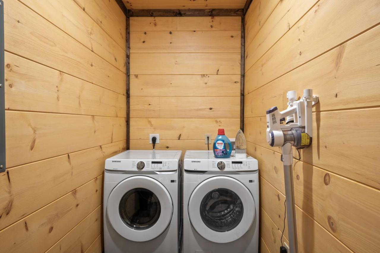 New Cozy Mountain Cabin Hot Tub Near Downtown Gatlinburg Extérieur photo