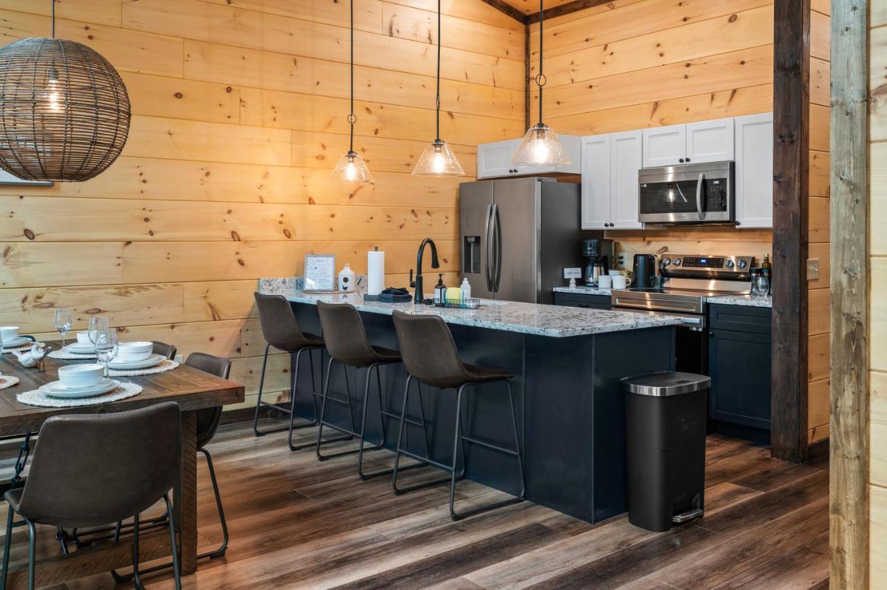 New Cozy Mountain Cabin Hot Tub Near Downtown Gatlinburg Extérieur photo
