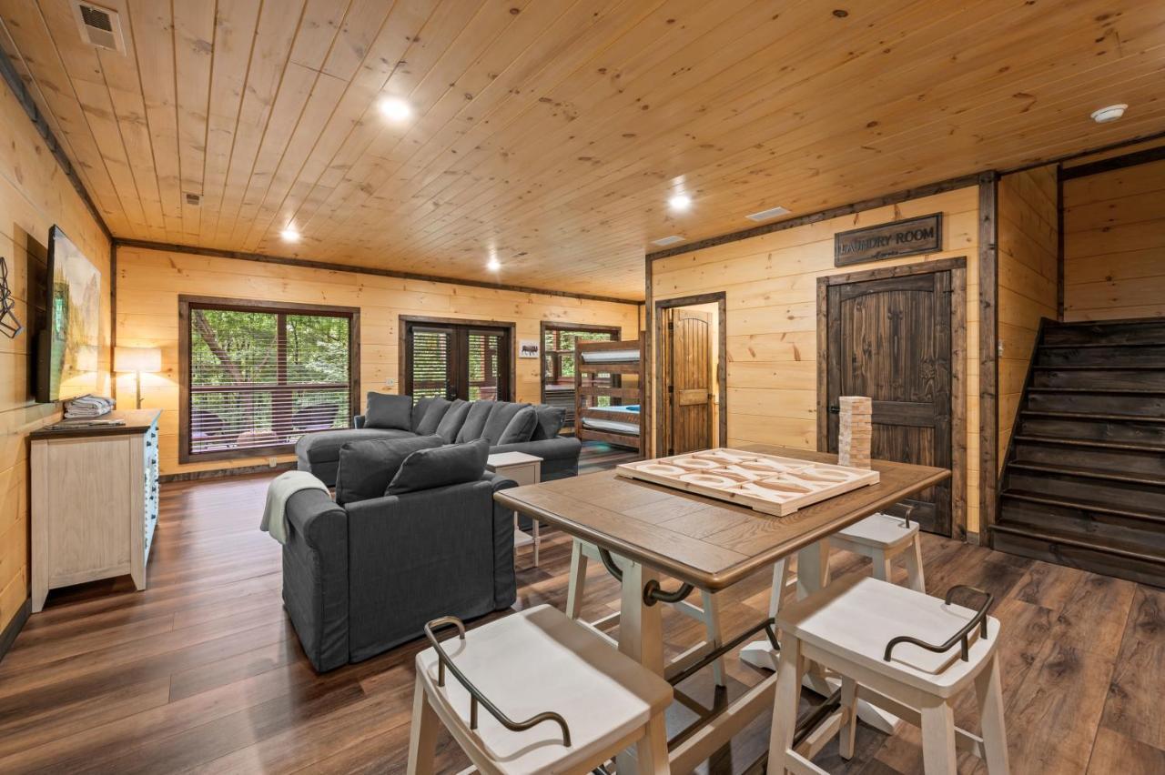 New Cozy Mountain Cabin Hot Tub Near Downtown Gatlinburg Extérieur photo
