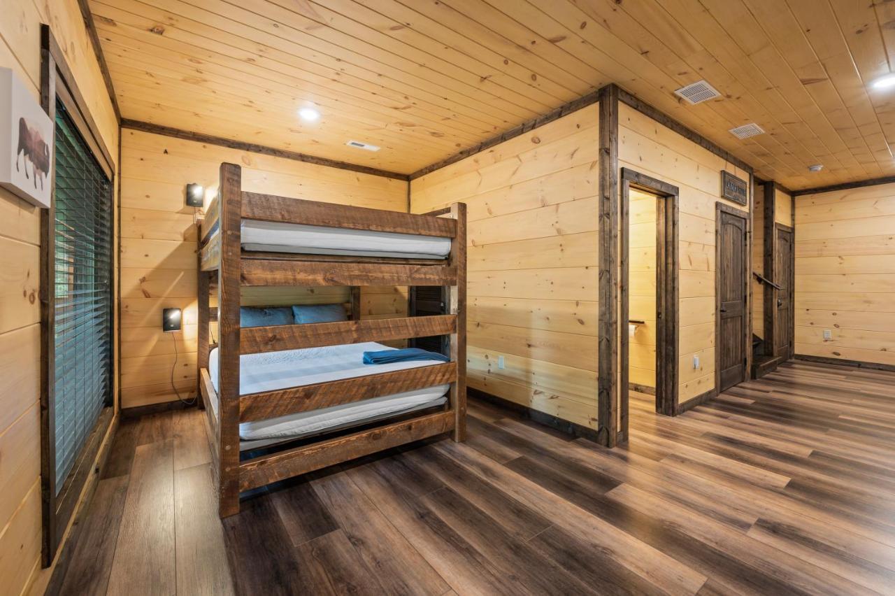 New Cozy Mountain Cabin Hot Tub Near Downtown Gatlinburg Extérieur photo