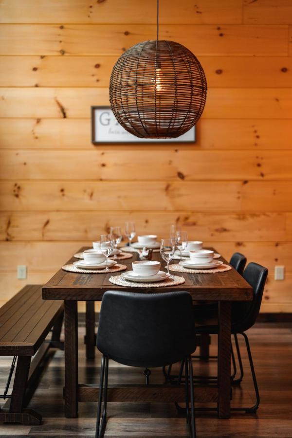 New Cozy Mountain Cabin Hot Tub Near Downtown Gatlinburg Extérieur photo