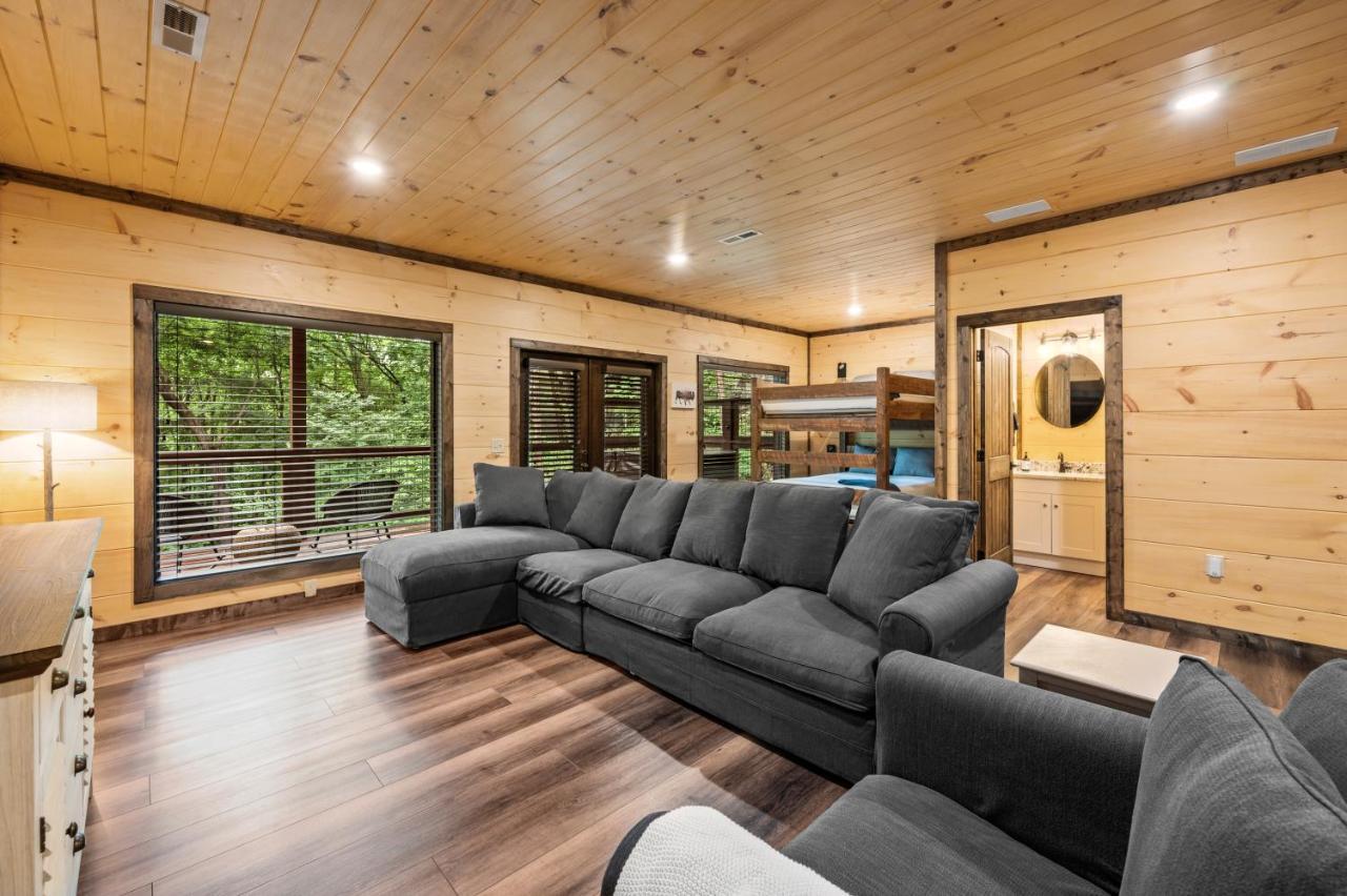 New Cozy Mountain Cabin Hot Tub Near Downtown Gatlinburg Extérieur photo